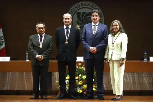 El catador y destilador Johnny Schuler preside la junta directiva 2023-2025 de la Academia Peruana del Pisco. Foto: ANDINA/Vidal Tarqui.