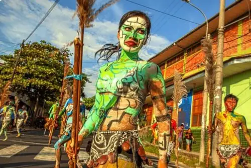 Las raíces de esta expresión cultural tienen un origen ancestral y prehispánico.