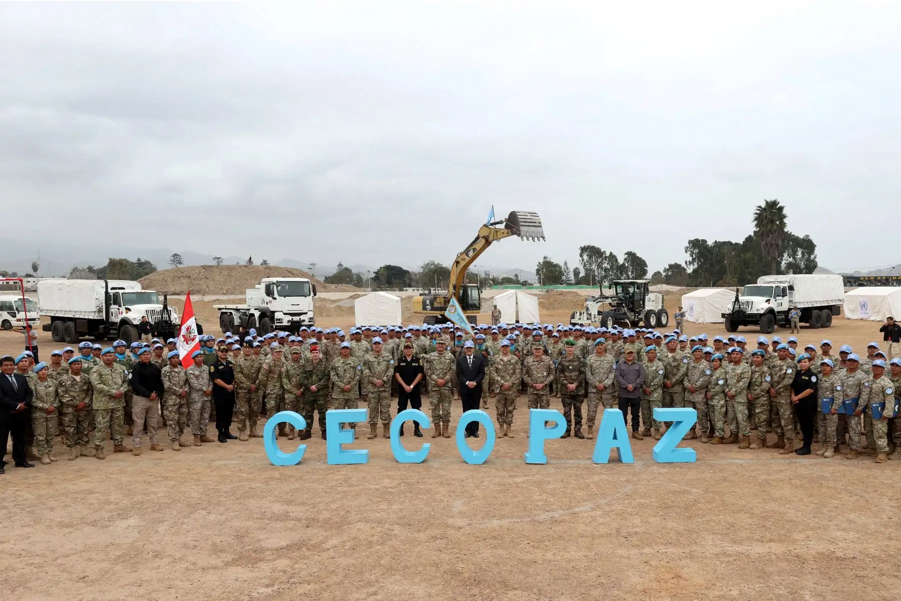 258 efectivos militares los que han culminado con éxito el curso de Predespliegue. De ellos, 39 son mujeres, destacó el ministro de Defensa. Foto: ANDINA/Difusión