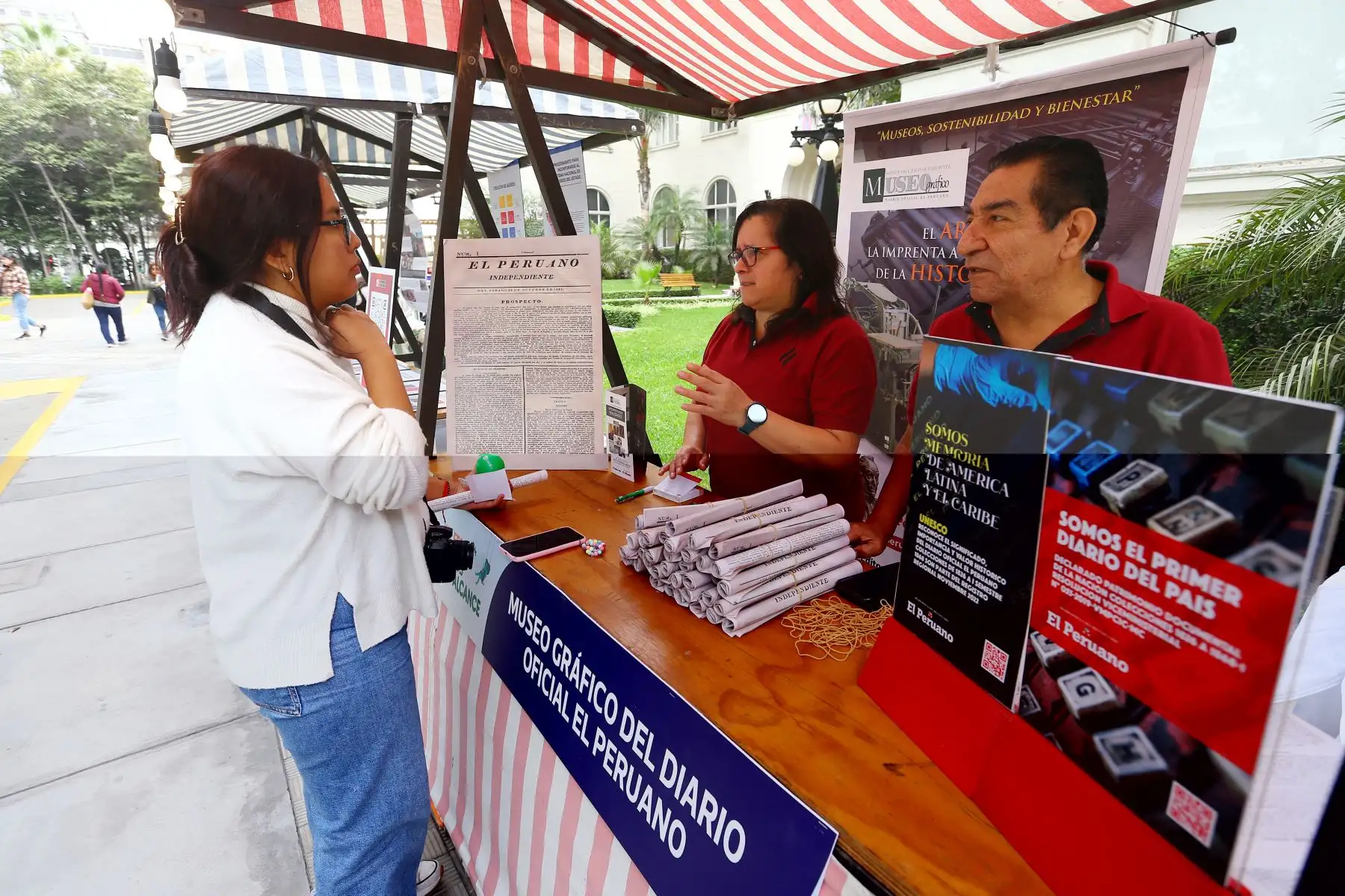 En el marco del Día Internacional de los Museos, se realiza la XXI Feria Museos a tu alcance  en la explanada del Museo Metropolitano de Lima.
Foto: ANDINA/Eddy Ramos