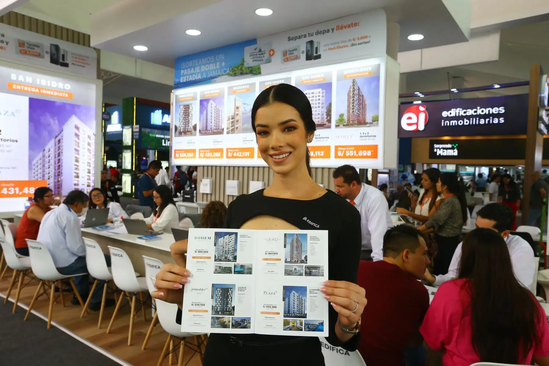 Del 18 al 21 de mayo se organiza la Feria Expo Urbania 2023. La feria inmobiliaria más grande vuelve con diversas ofertas en la explanada del Parque de la Exposición.
Foto: ANDINA/Eddy Ramos