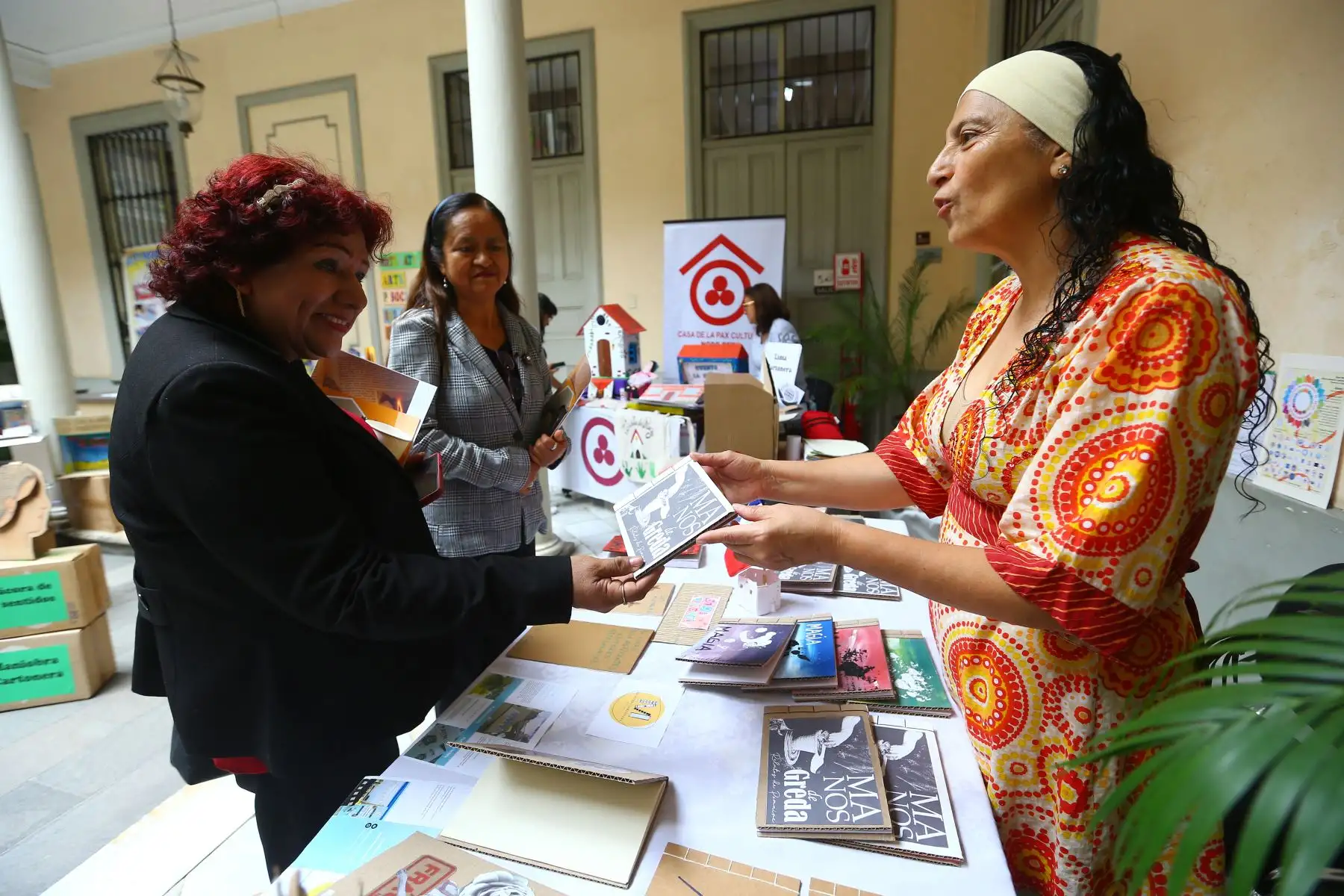 El Centro Cultural Inca Garcilaso, la Municipalidad Metropolitana de Lima y la editorial Viringo Cartonero organizan  el III Festival Internacional del Libro Cartonero denominado " Tránsitos y adaptaciones".
Foto: ANDINA/Eddy Ramos