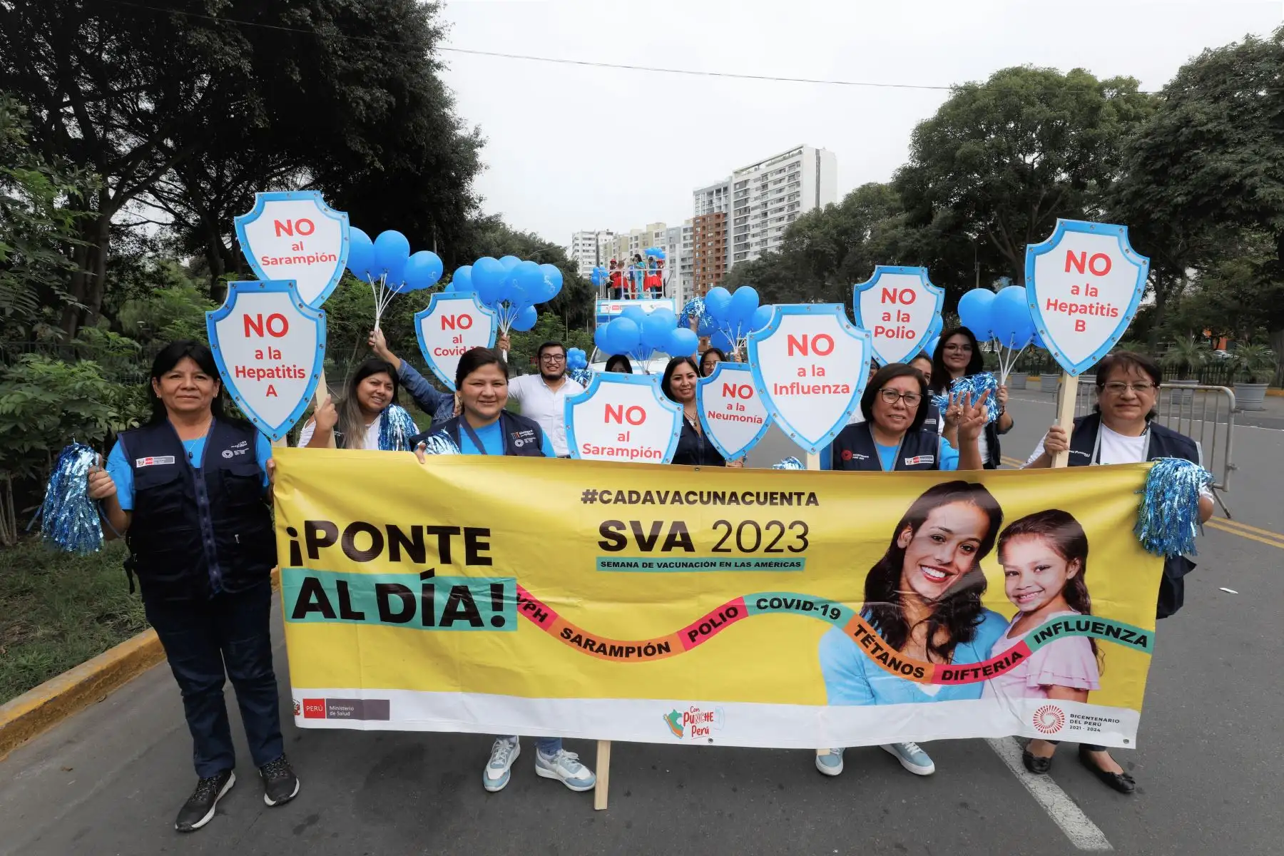 Con la participación de las autoridades del Instituto Nacional de Salud, se realizó desde el Campo de Marte de Jesús María el gran corso por la salud, iniciativa que busca sensibilizar a la población, sobre la importancia de cuidar la salud y evitar que las personas, puedan desarrollar enfermedades que pueden evitarse con un diagnóstico oportuno.
Foto: ANDINA/Difusión