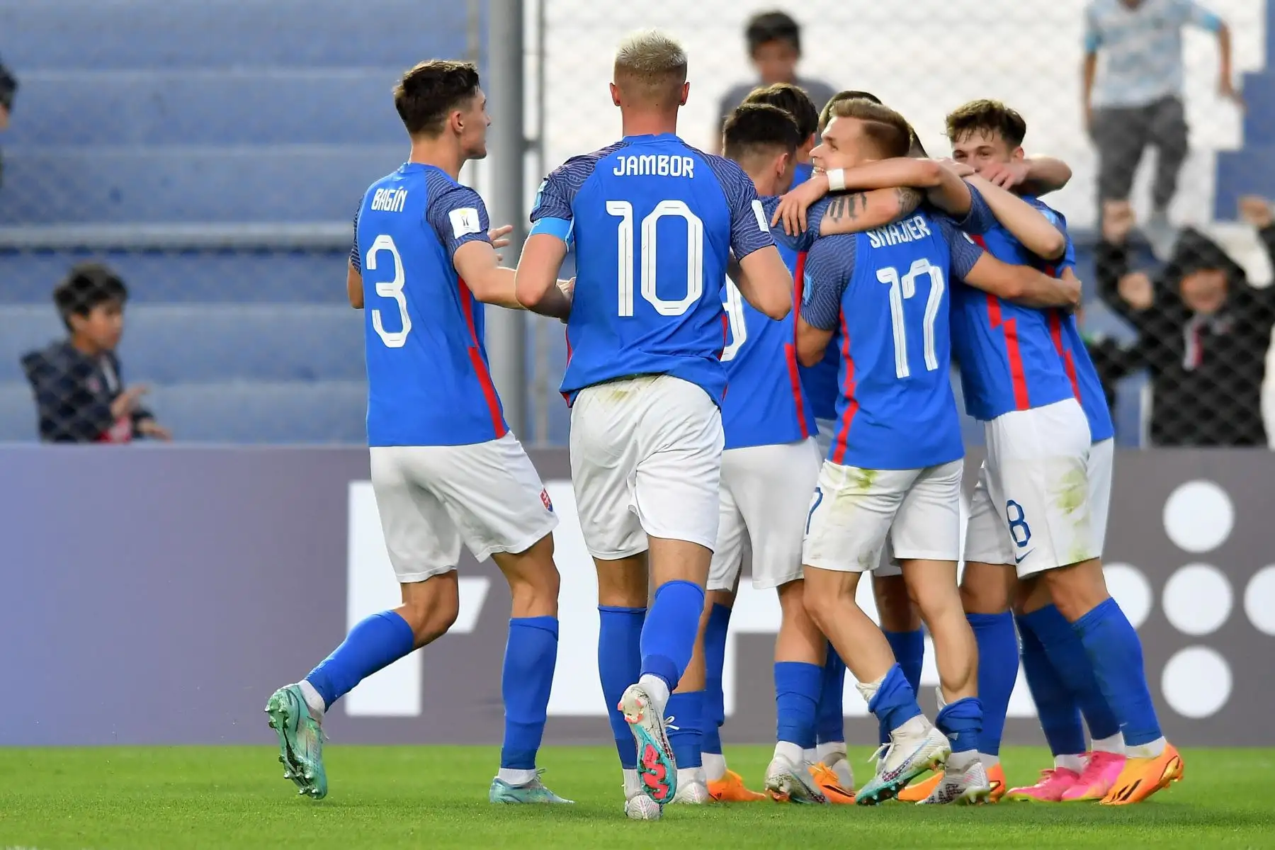 Con goles de Gaži y Szolgai, Eslovaquia le gana a Fiyi en el Bicentenario y debuta con el pie derecho en el Mundial
Foto: Fifa