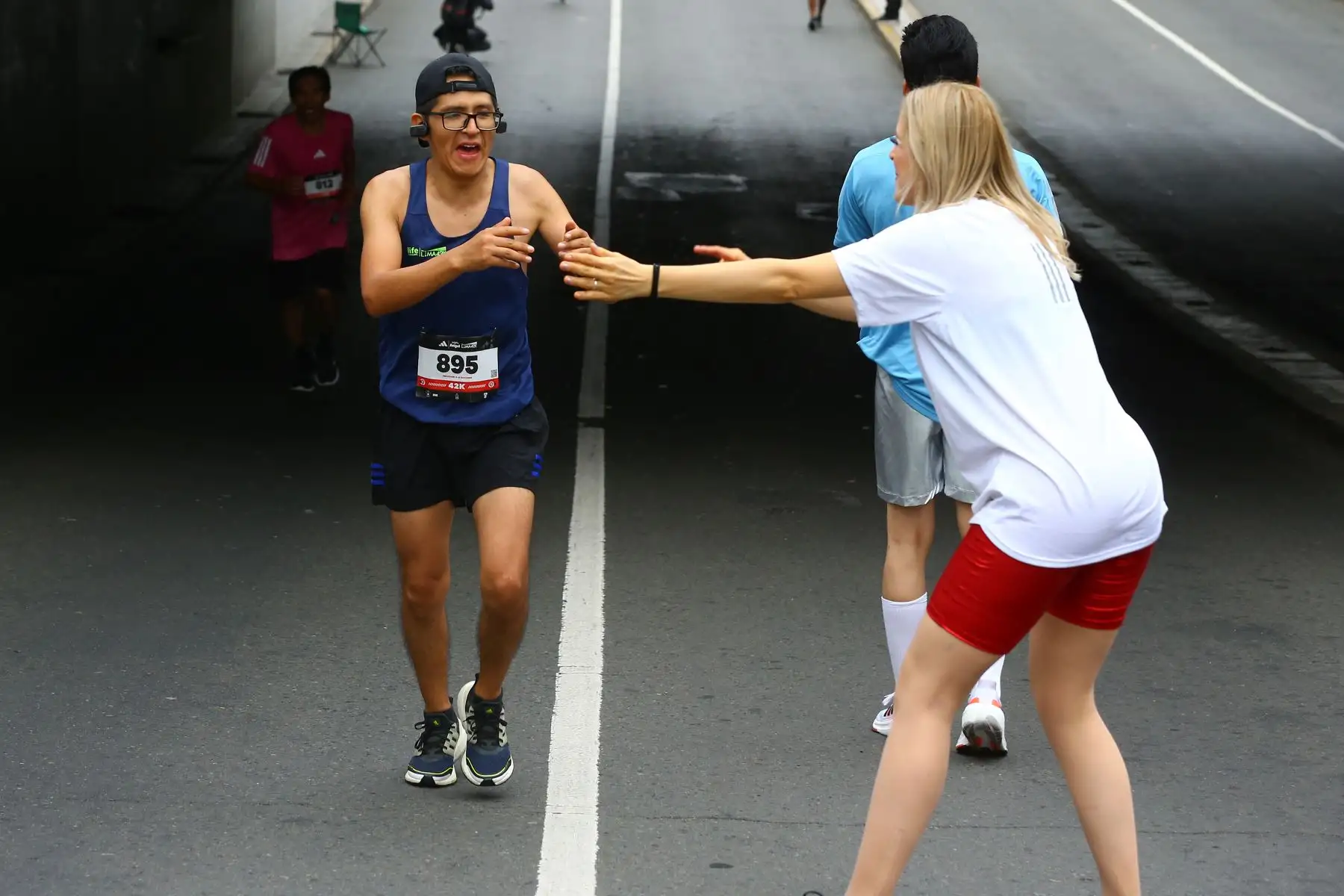 Los deportistas recorrieron importantes avenidas como Pardo, Diagonal, Larco, Benavides, toda la av. Arequipa, Garcilaso de la Vega, 9 de diciembre, Paseo de la República, entre otras.
Foto: ANDINA/ Eddy Ramos