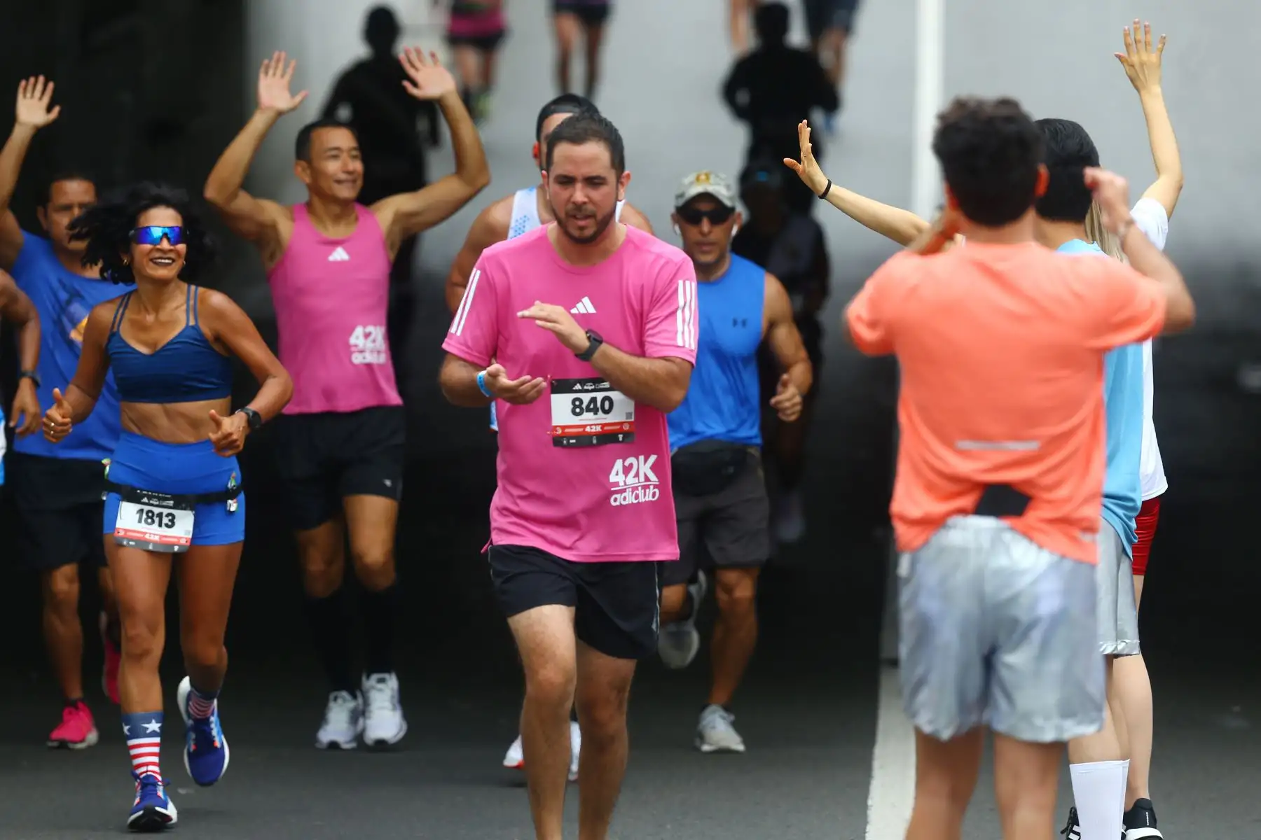 Los deportistas recorrieron importantes avenidas como Pardo, Diagonal, Larco, Benavides, toda la av. Arequipa, Garcilaso de la Vega, 9 de diciembre, Paseo de la República, entre otras.
Foto: ANDINA/ Eddy Ramos