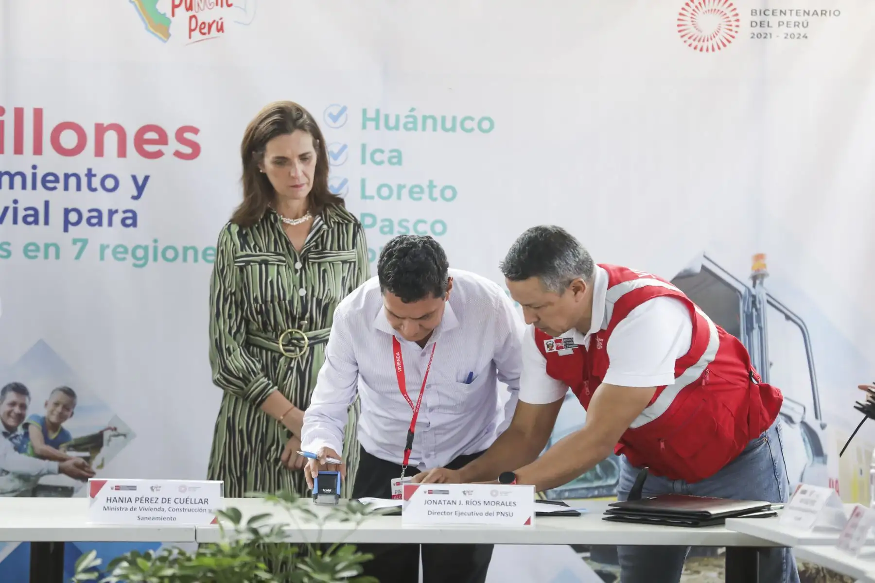 El Ministerio de Vivienda, Construcción y Saneamiento (MVCS) transfiere recursos para 24 proyectos de agua potable, alcantarillado y drenajes pluviales, valorizados en más de S/426 millones, y beneficiará a más de 292 mil habitantes de 7 regiones del país.
Foto: ANDINA/MVCS