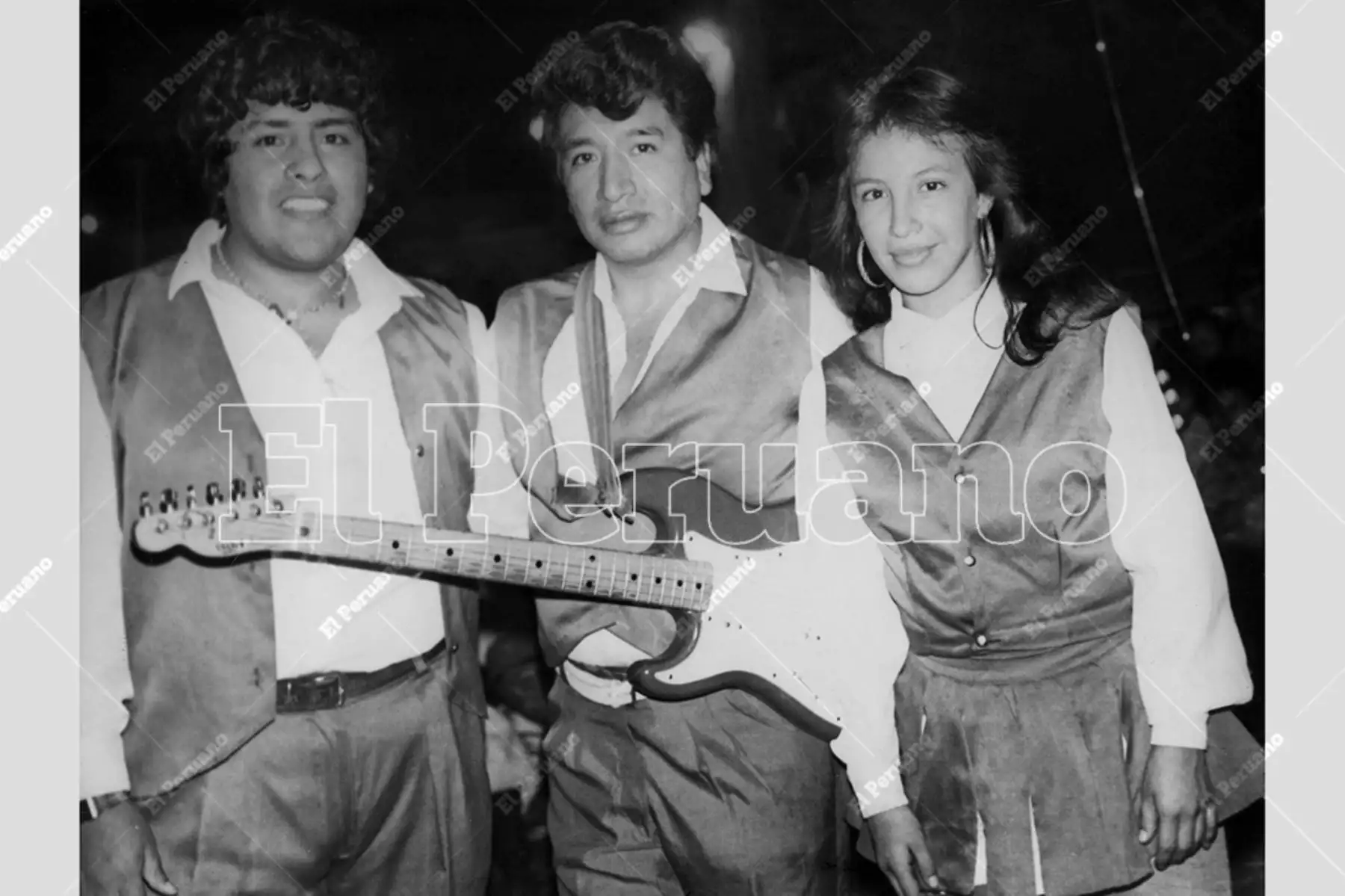 Lima - 1990 /  Integrantes del grupo Pintura Roja. Toño Centella,  Alejandro Zárate y  Princesita Mily quien retornó a la agrupación. Foto: Archivo Histórico
