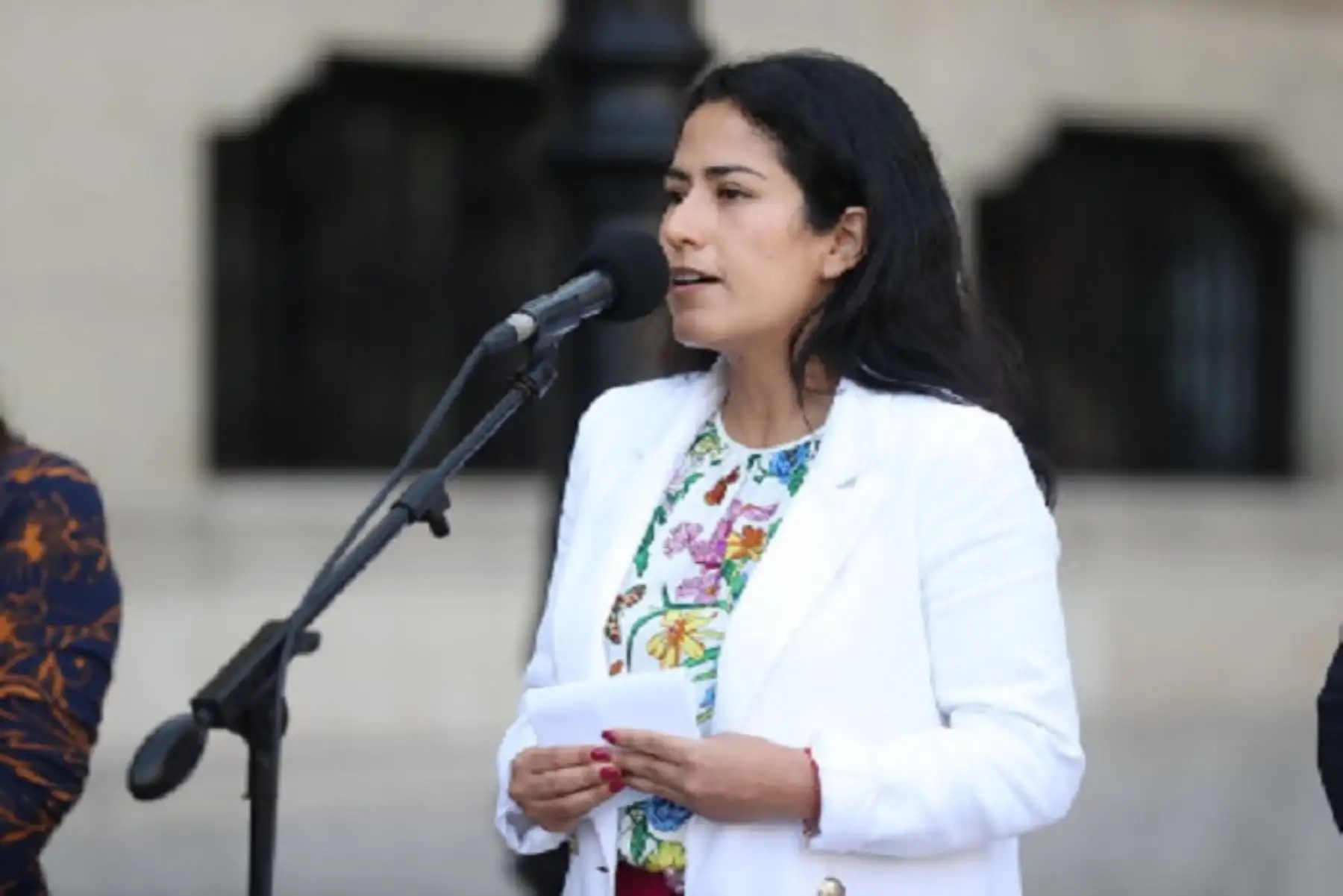 El MTC apuesta por una revolución digital, más infraestructura e internet y pronto la alfabetización digital, subrayó la ministra Paola Lazarte.