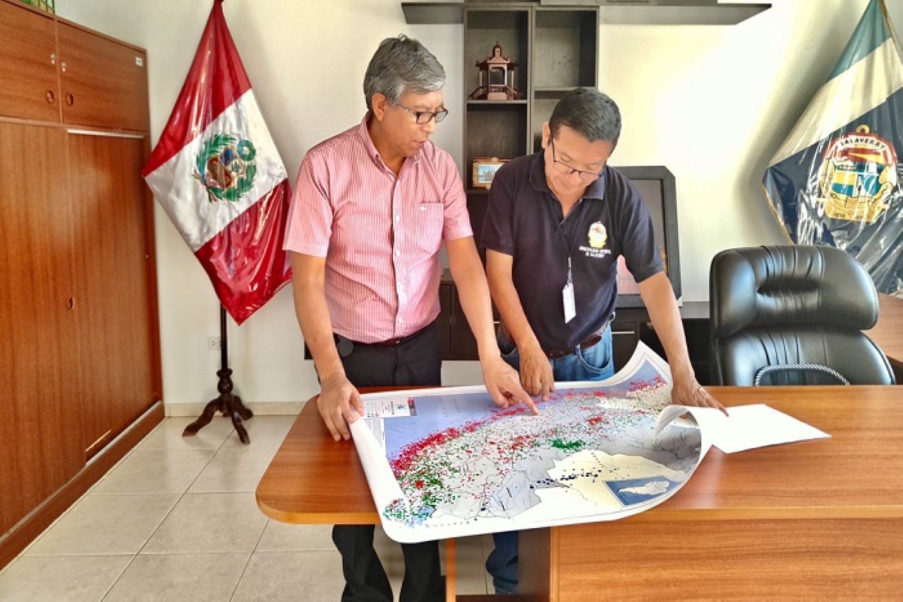 El presidente ejecutivo del IGP se trasladó a varias áreas urbanas de La Libertad y Áncash para la firma de acuerdos con las autoridades locales.
