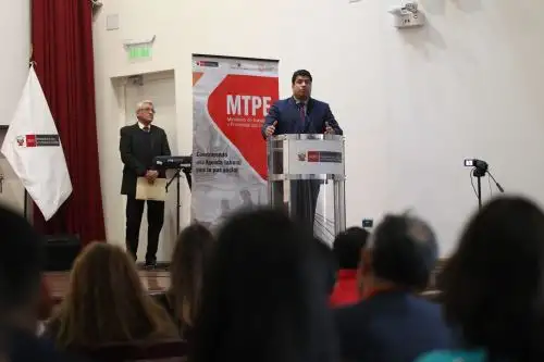 El titular del sector participó en la inauguración de la Jornada Nacional en materia de Relaciones de Trabajo 2023, organizada por la Dirección de Prevención y Solución de Conflictos Laborales y Responsabilidad Social Empresarial Laboral, de la Dirección General de Trabajo, Cortesía MTPE