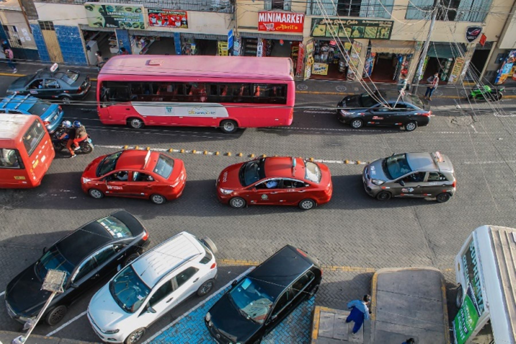El Sistema Integrado de Transporte mejorará la calidad del servicio y disminuirá el tiempo de viaje para los usuarios del transporte público en Arequipa.