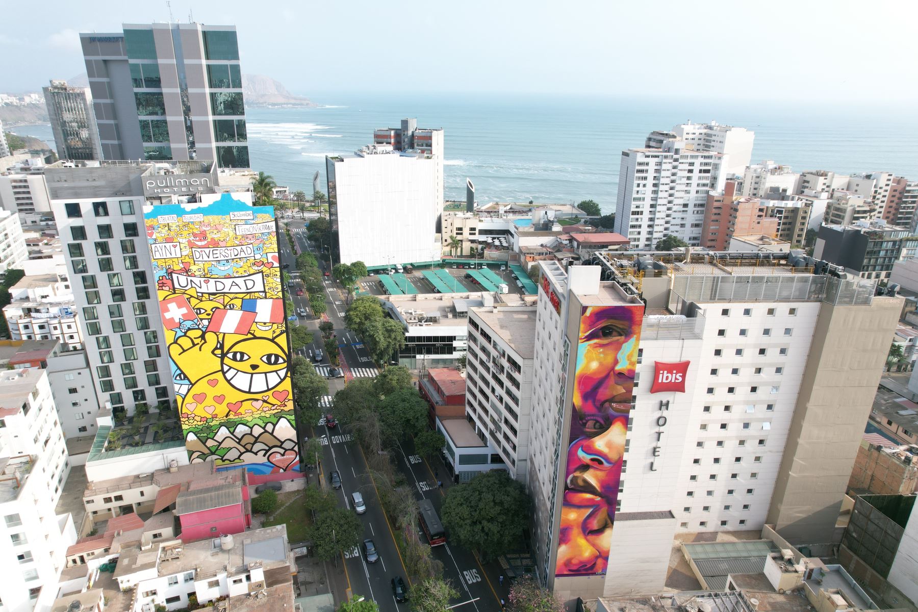 Murales artísticos en Miraflores, ubicados en la cuadra 11 de la Av. Larco. Foto: ANDINA/Daniel Bracamonte