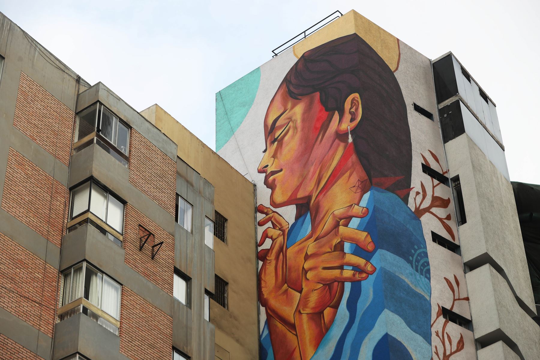Detalle de mural artístico en Miraflores, ubicado en la calle Schell, frente al parque Kennedy. Foto: ANDINA/Daniel Bracamonte