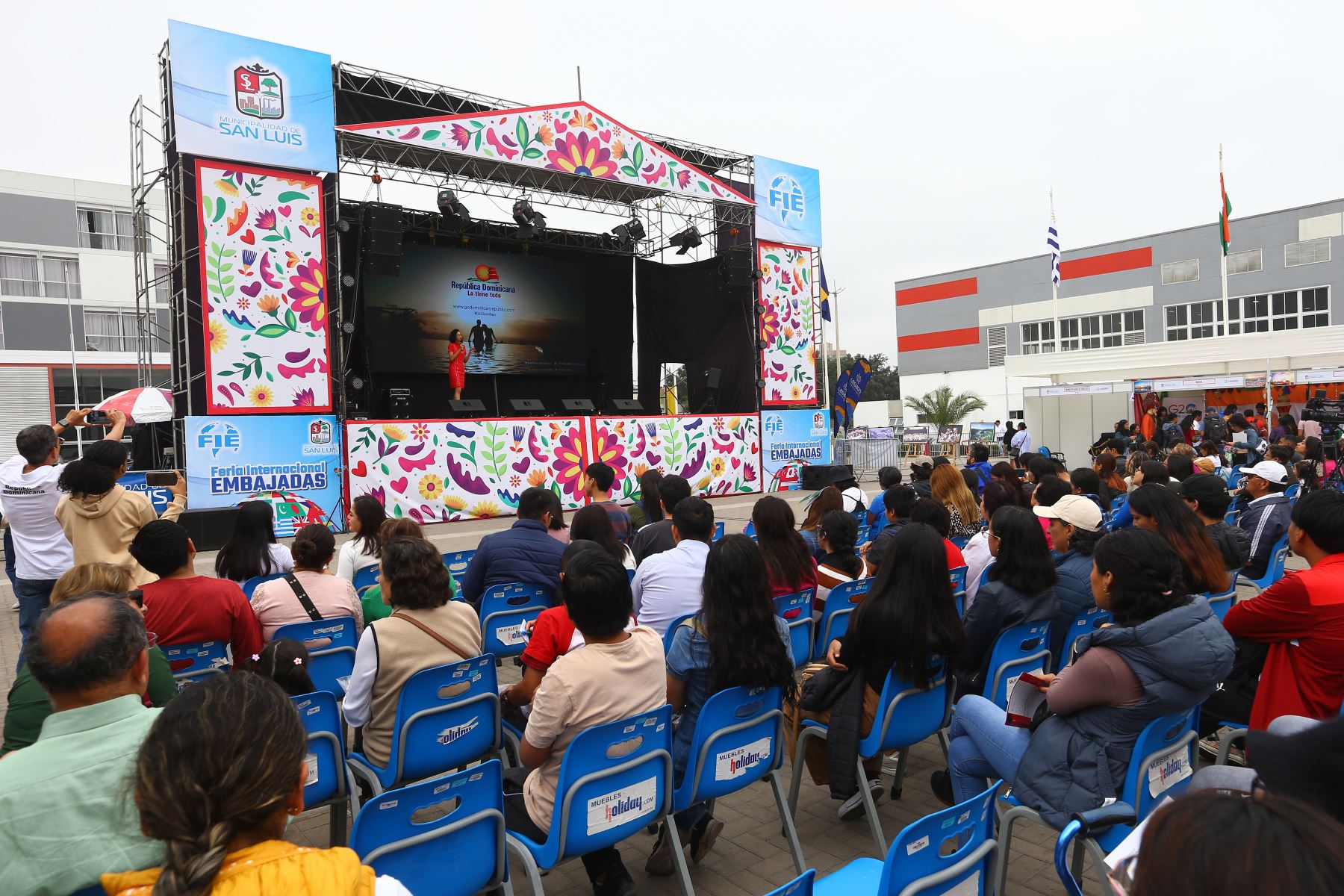 En la sede Legado Videna se realiza la  primera Feria Internacional de Embajadas del Perú  con la participación de más de 30 embajadas y delegaciones.En la imagen, stand de la Embajada de México.
Foto: ANDINA/ Eddy Ramos
