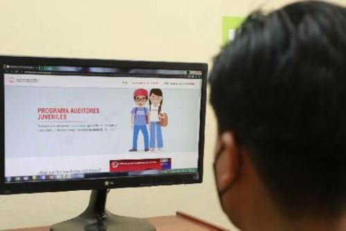 Contraloría verifica avance de las campañas de vacunación del Minsa en escolares. Foto: ANDINA/Difusión.