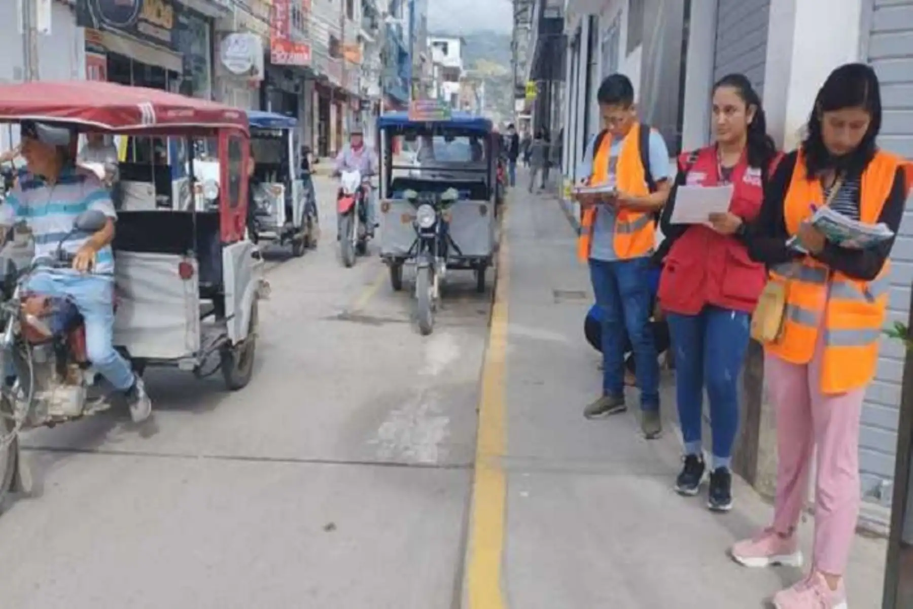 Un equipo técnico de Promovilidad realizó estudios en Jaén sobre señalización, transitabilidad y redes semafóricas en intersecciones críticas.
