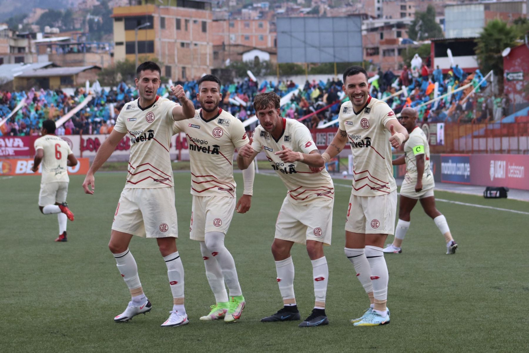 Celebración del gol de UTC en partido contra Universitario de deportes en Cajamarca Foto: Twitter