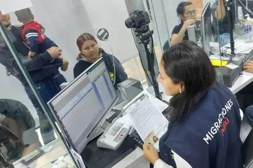 En la sede central de Breña, el servicio de pasaporte electrónico se atenderá desde las 07:00 a.m. del viernes 30 de junio y continuará de manera ininterrumpida hasta la 01:00 p.m. del día sábado 01 de julio.