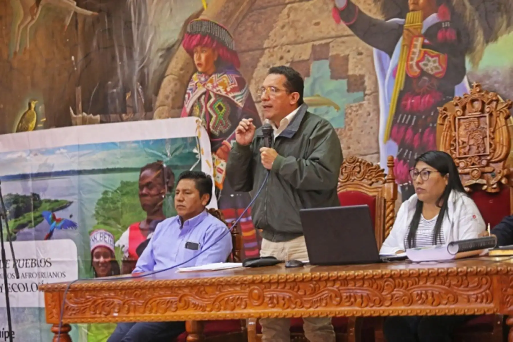 La ministra Nelly Paredes del Castillo ratificó el compromiso del sector de ejecutar proyectos productivos para mejorar la competitividad de los pequeños productores de la región Puno.