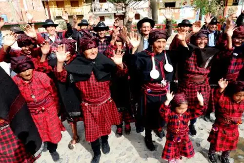 La comunidad de Tupe es uno de los 55 pueblos originarios del país y su lengua, la cual está en peligro de desaparecer, constituye una de las 48 que aún se hablan en el país.