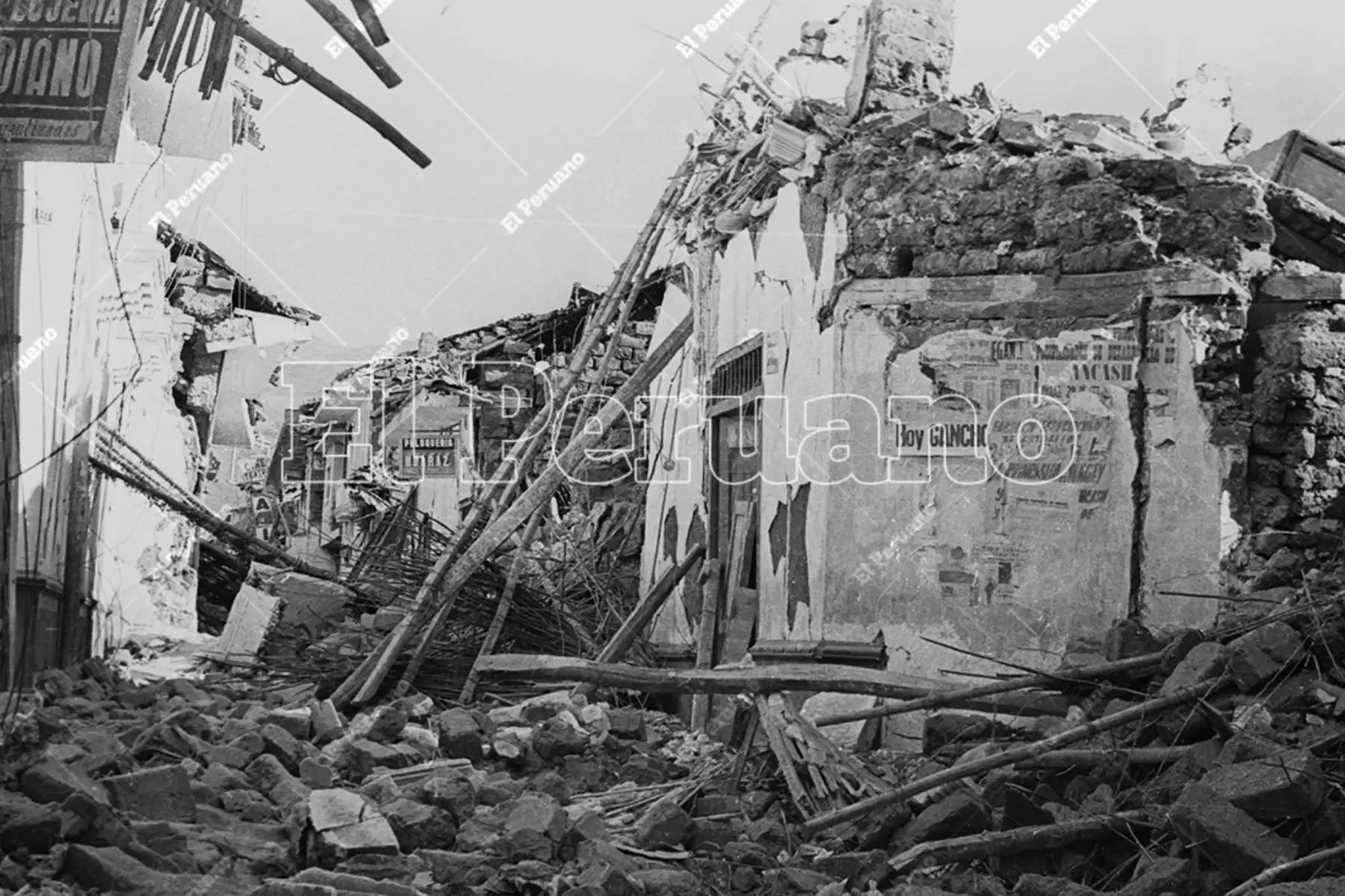 Huaraz -1 junio 1970 / El terremoto dejó en escombros gran parte de la ciudad de Huaraz. Foto: Archivo Histórico de El Peruano