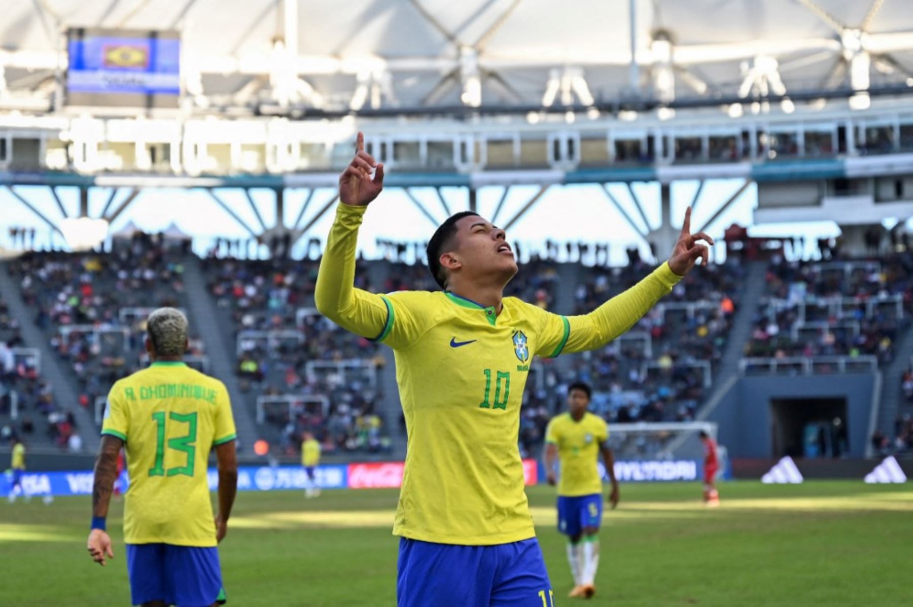 Matheus Martins celebra el gol del triunfo de los brasileños frente a los tunecinos