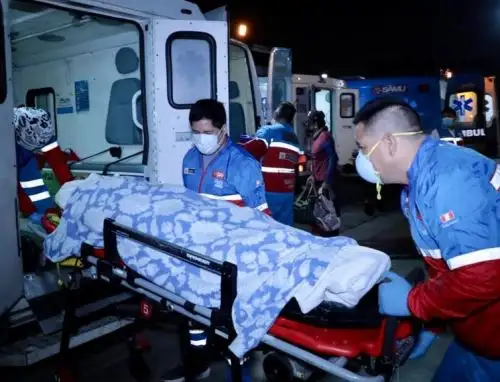 Minsa traslada a Lima a ocho niños piuranos afectados por dengue para recibir atención especializada en el Hospital de El Niño de San Borja. ANDINA/Difusión