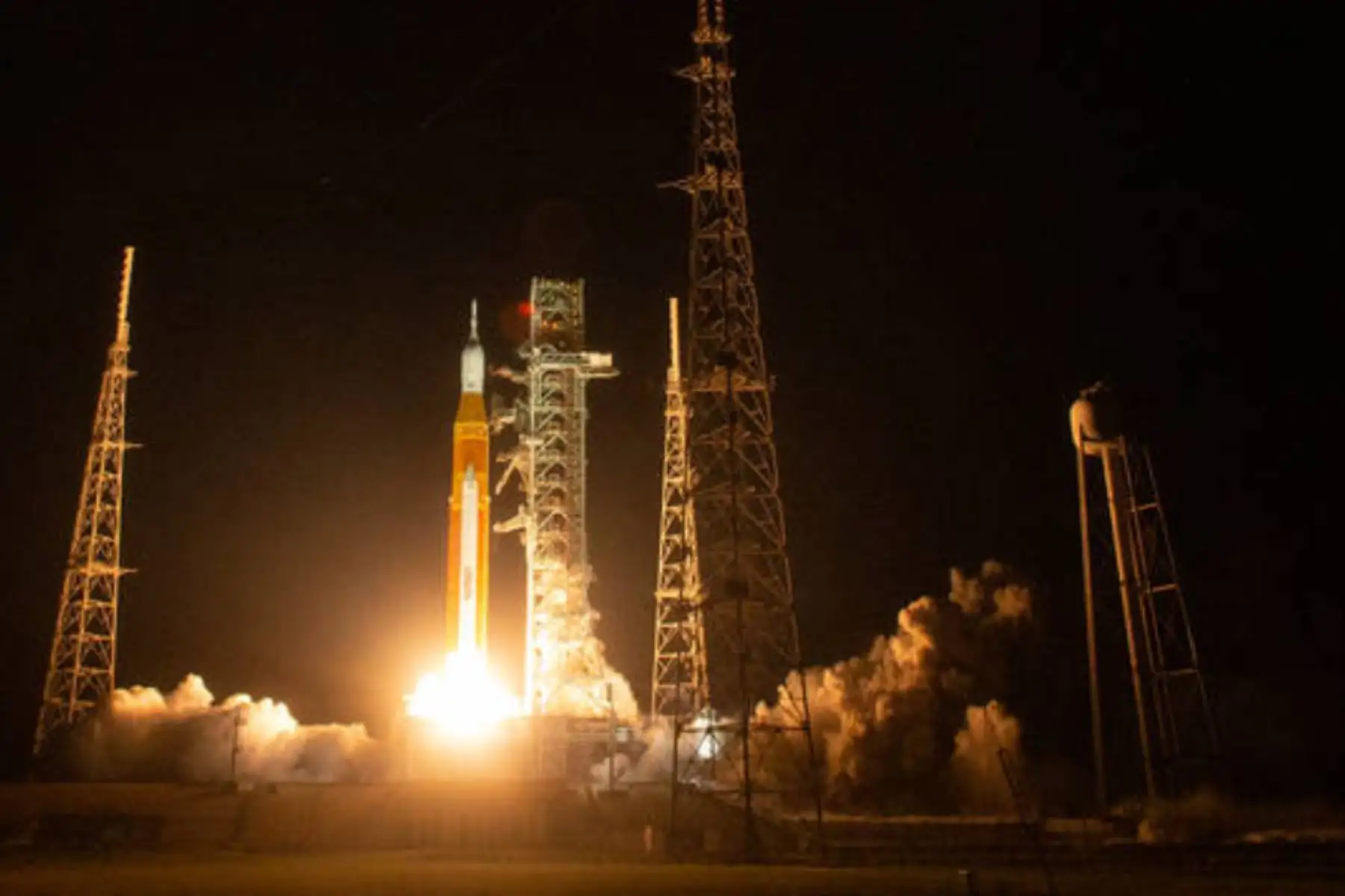 La NASA trabajará con la compañía aeroespacial SpaceX para proporcionar el sistema de aterrizaje humano que transportará a los astronautas de la misión Artemis III. Foto: NASA