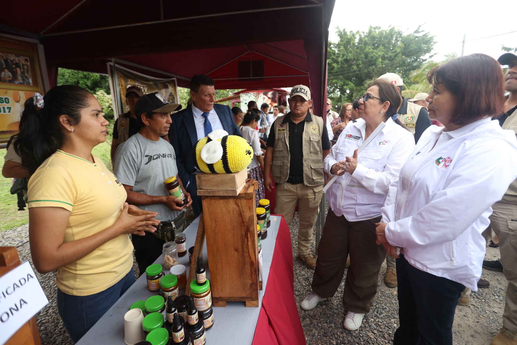 Ministros de Estado participan en el lanzamiento de Con Punche Regional San Martín, que busca la descentralización, destrabar proyecto y fortalecer la gobernabilidad democrática en la región. Foto: ANDINA/PCM