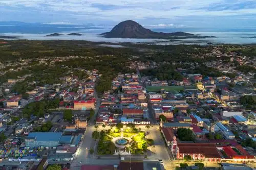 La Municipalidad Provincial de Moyobamba destacó que el MTC aprobó el expediente técnico para la construcción de un anillo vial en Moyobamba que permitirá dinamizar la economía de esa provincia de la región San Martín. ANDINA/Difusión
