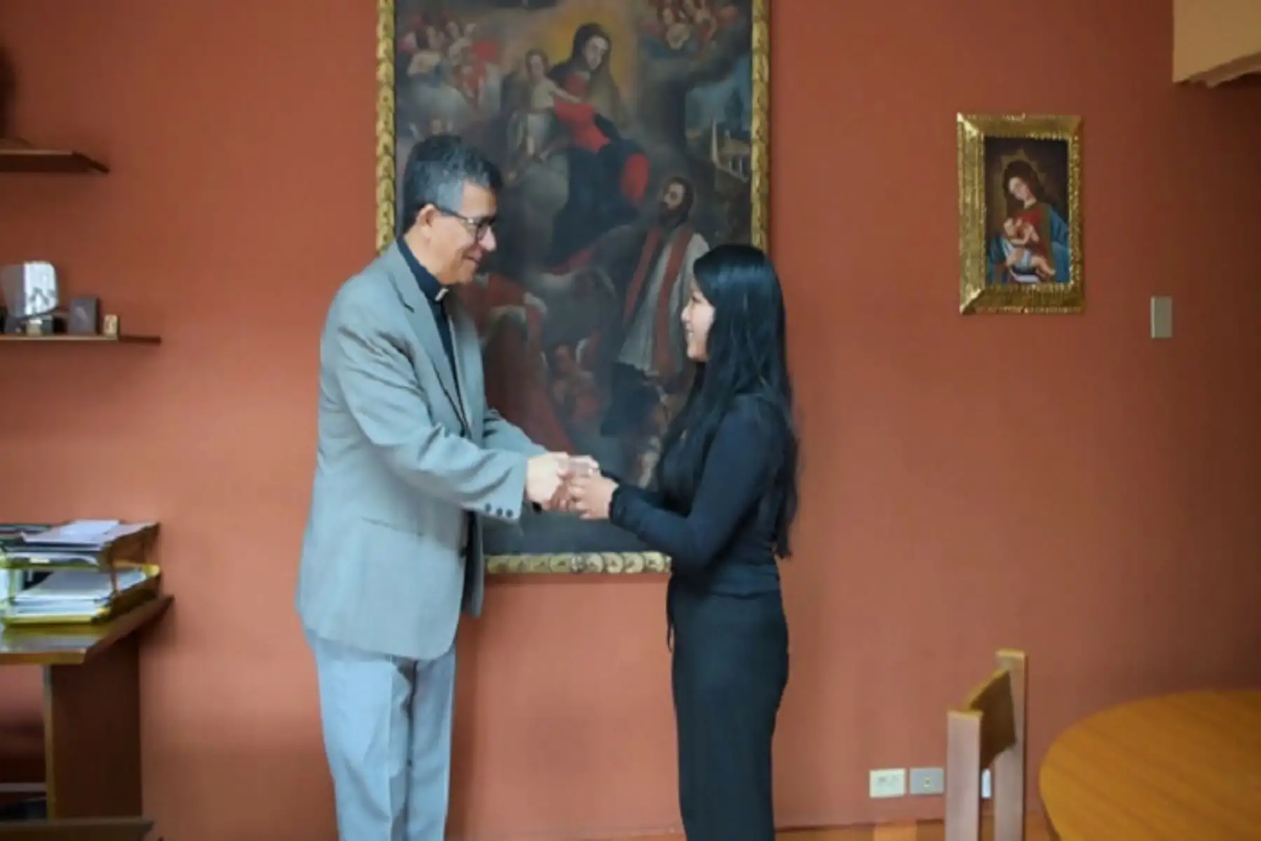 Los padres de Lindaura Villanueva Álvarez (17) la inscribieron a Juntos desde que tuvo un año, hecho que le permitió acceder a una ayuda económica durante toda su etapa escolar,