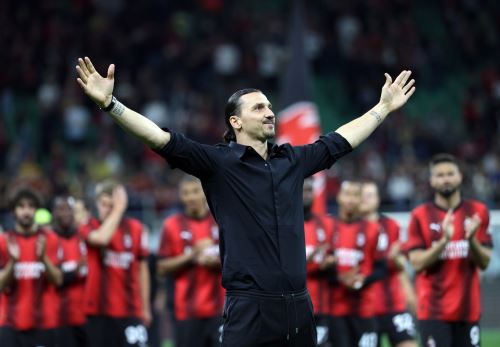 Milan rinde emocionante despedida a Zlatan Ibrahimovic quien anuncia su retiro del fútbol