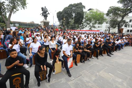 Congreso de la República promueve pasacalle y celebración por el día e la cultura afroperuana