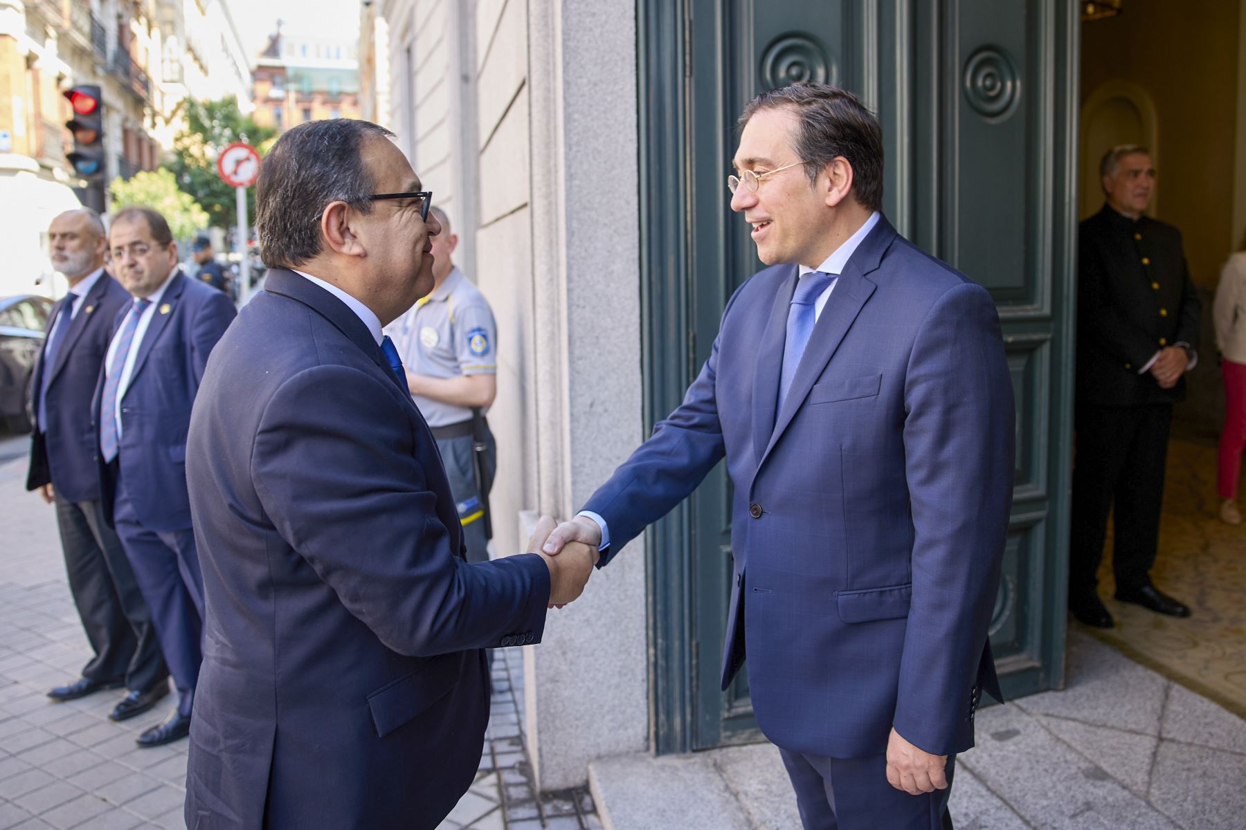 Reunión del premier Otárola y la canciller Gervasi con el titular del Ministerio de Asuntos Exteriores, Unión Europea y Cooperación de España.
Foto: ANDINA/PCM