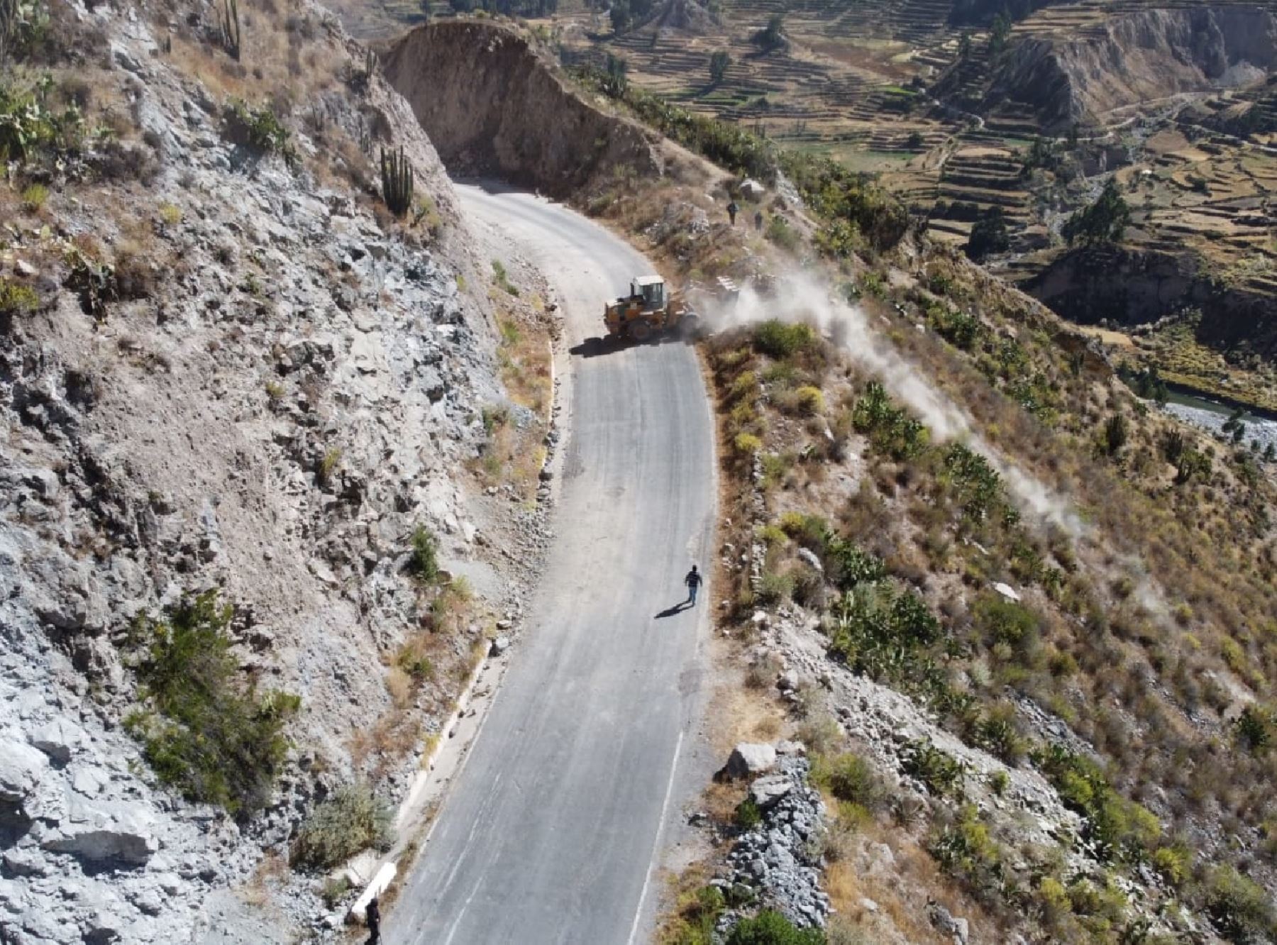 Las vías que forman parte de la ruta turística del valle del Colca, en Arequipa, se encuentran habilitadas pese a los constantes temblores que se registran en la zona desde la noche del viernes 2  de junio. ANDINA/Difusión