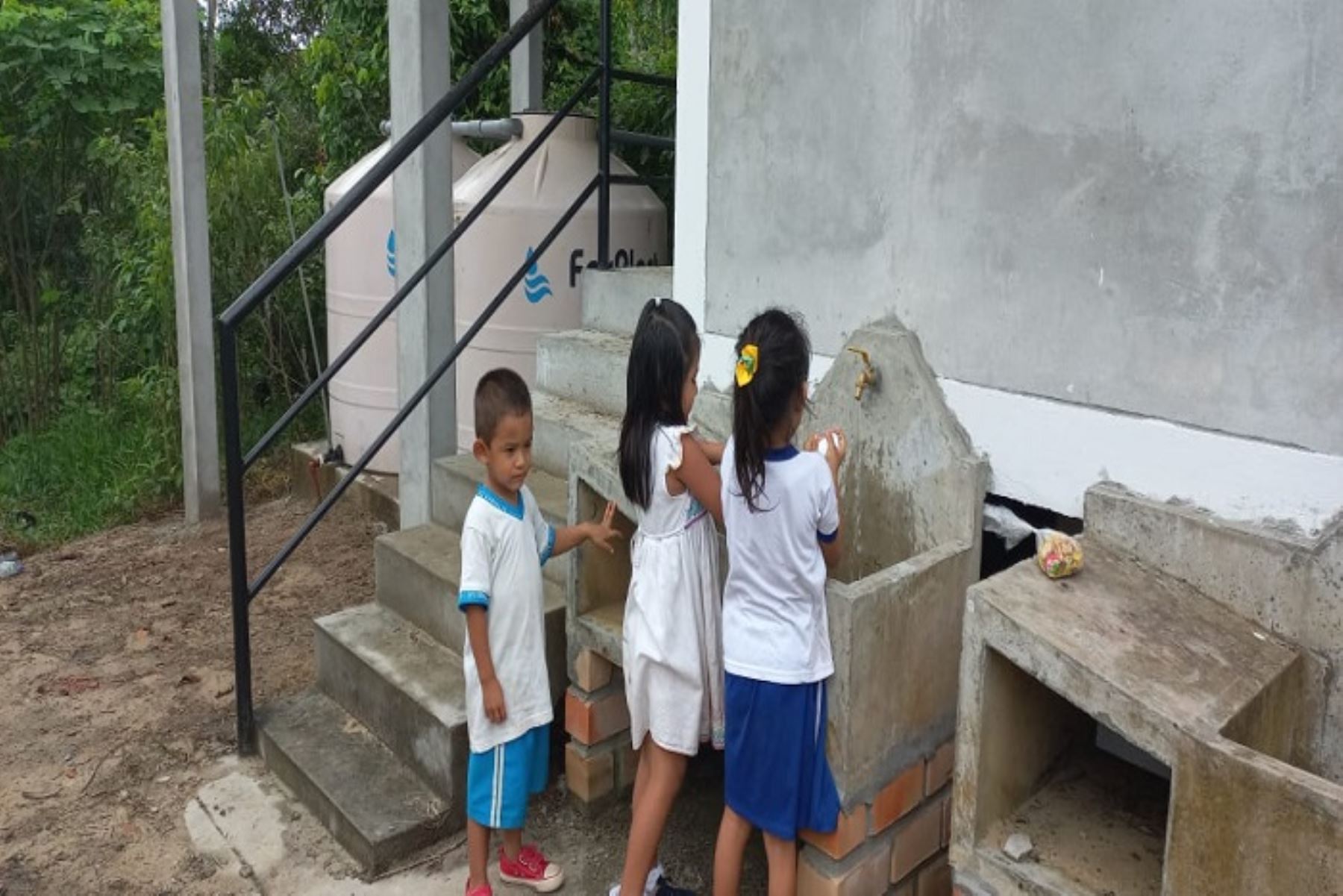 Loreto: sector Vivienda culminó obra de agua y saneamiento en centro poblado de Varillal