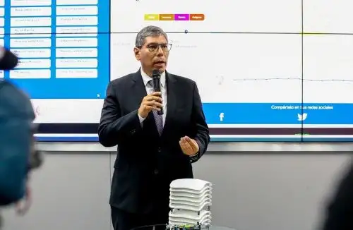 El jefe de la ATU dijo que, como entidad, están peleando en dos frentes: contra los taxis colectivos y también contra las rutas informales. Foto: ATU