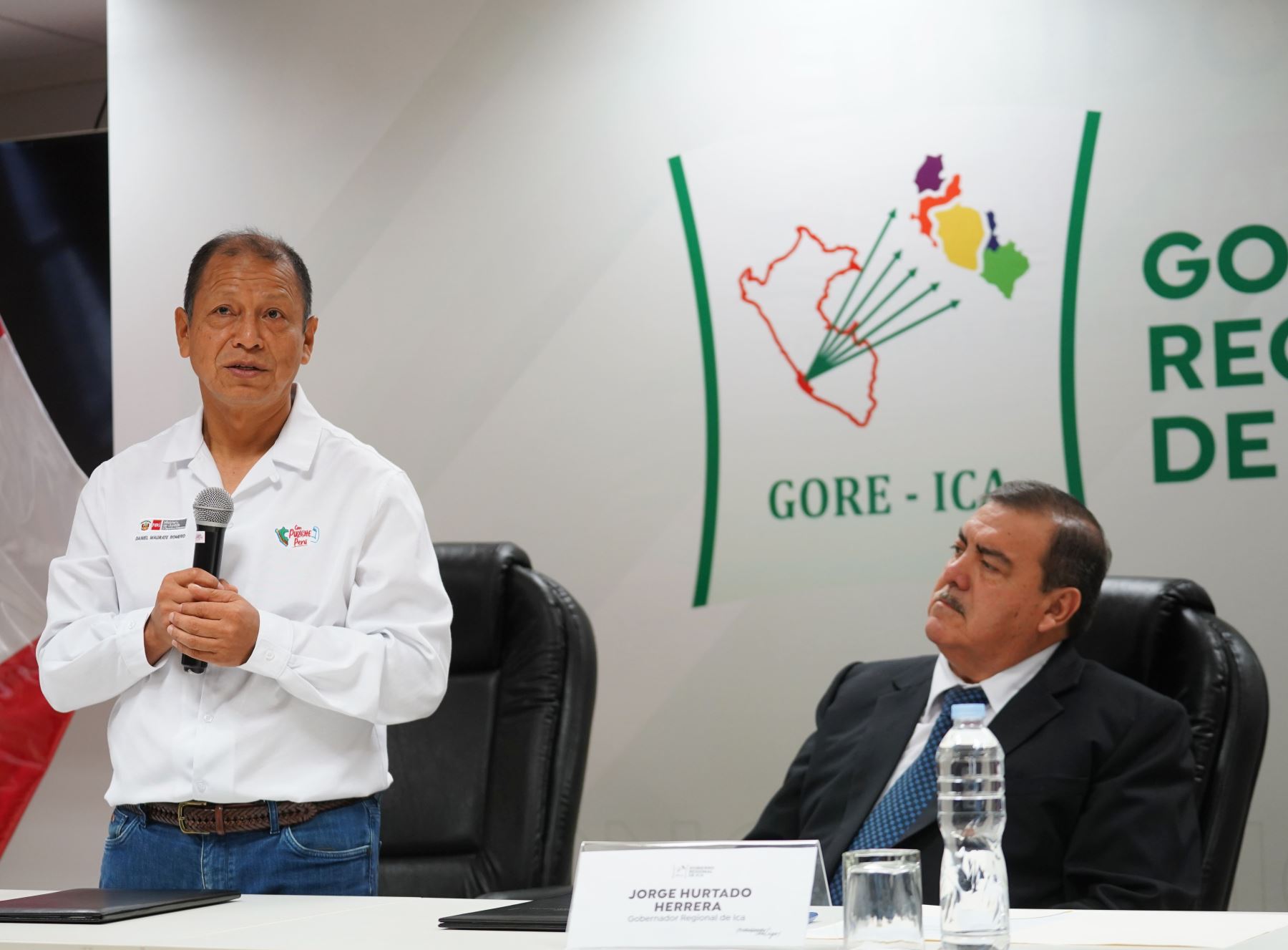 El ministro de Justicia y Derechos Humanos, Daniel Maurate, puso en marcha en Ica una campaña contra la discriminación y el bullying escolar. Foto: Genry Bautista.