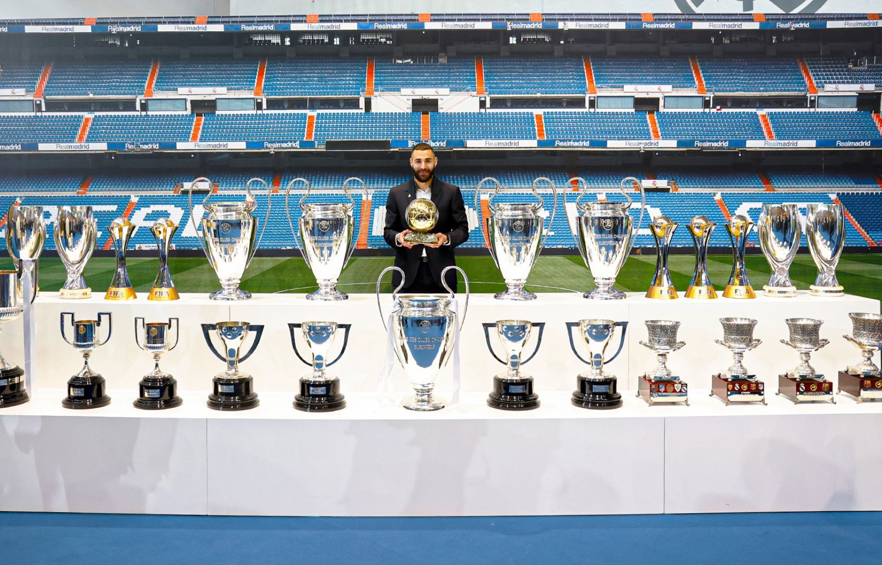 Karim Benzema se despidió de manera oficial del Real Madrid