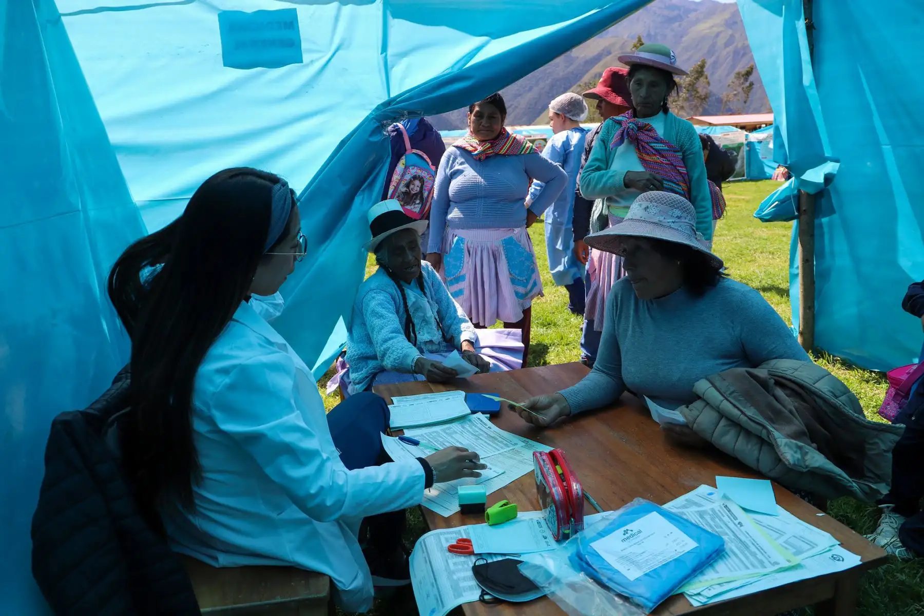 En las plataformas del programa PAIS se brindarán atenciones médicas, trámites del DNI, orientación sobre el pago de subvenciones y frente a casos de violencia familiar, la afiliación a programas sociales, entre otros. Foto: ANDINA/Programa PAIS