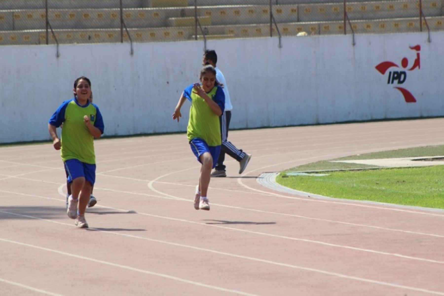 María Rosaisela ha ganado medallas de oro y plata en las olimpiadas regionales, así como una medalla de oro por ser la mejor deportista con habilidades diferentes.