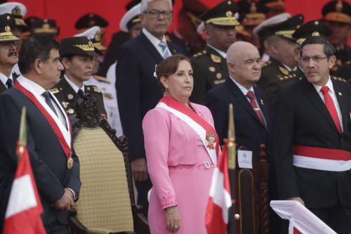 Presidenta  Dina Boluarte preside la ceremonia por el 143.° aniversario de la Batalla de Arica y la Renovación del Juramento de Fidelidad a la Bandera