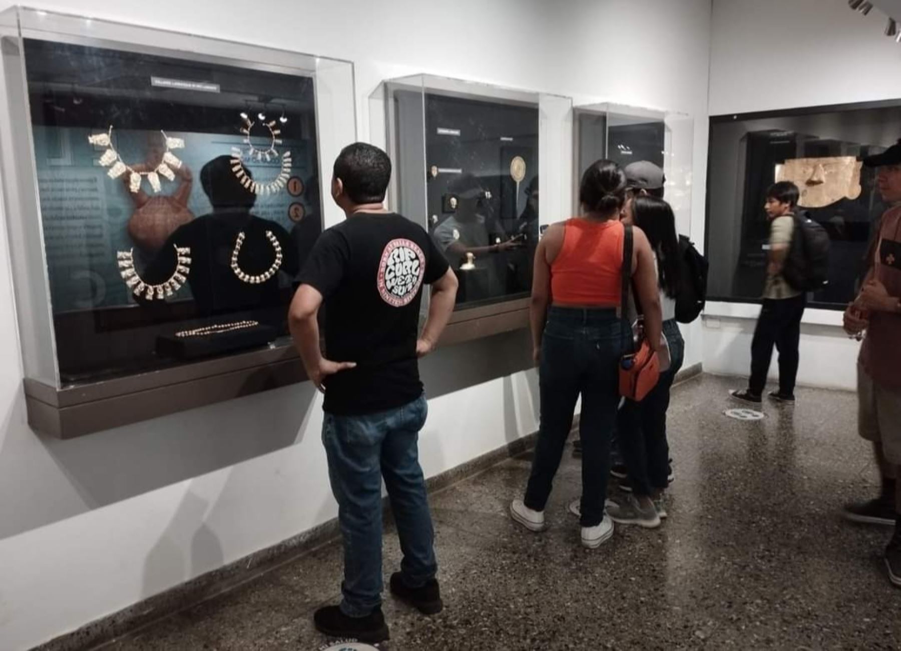 Más de 4,500 visitantes disfrutaron del patrimonio cultural de Lambayeque y visitaron de forma gratuita los seis museos de esta región el domingo 4 de junio, gracias al programa Museos Abiertos. ANDINA/Difusión