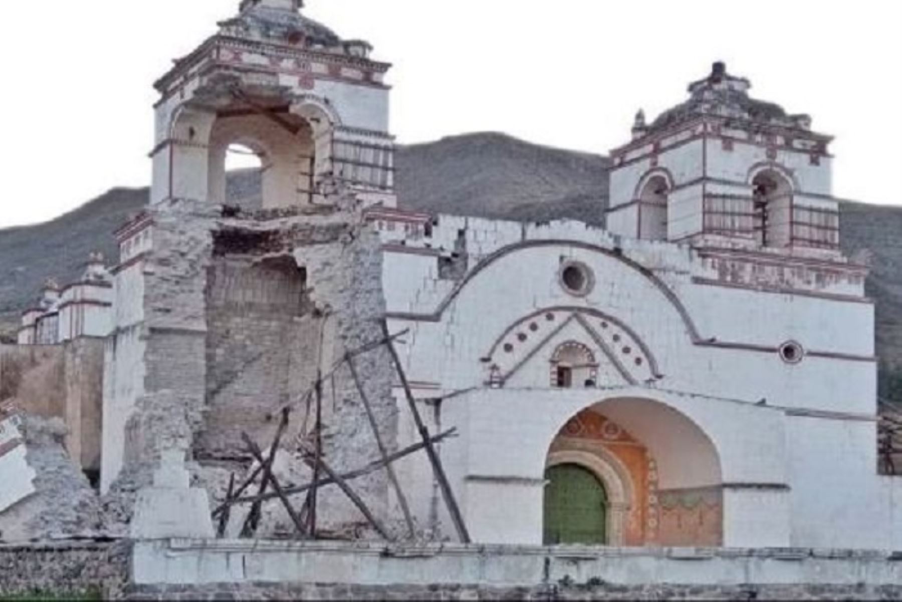 Temblor en Arequipa:Ministerio de Cultura evaluó daños en templos afectados de Lari y Maca