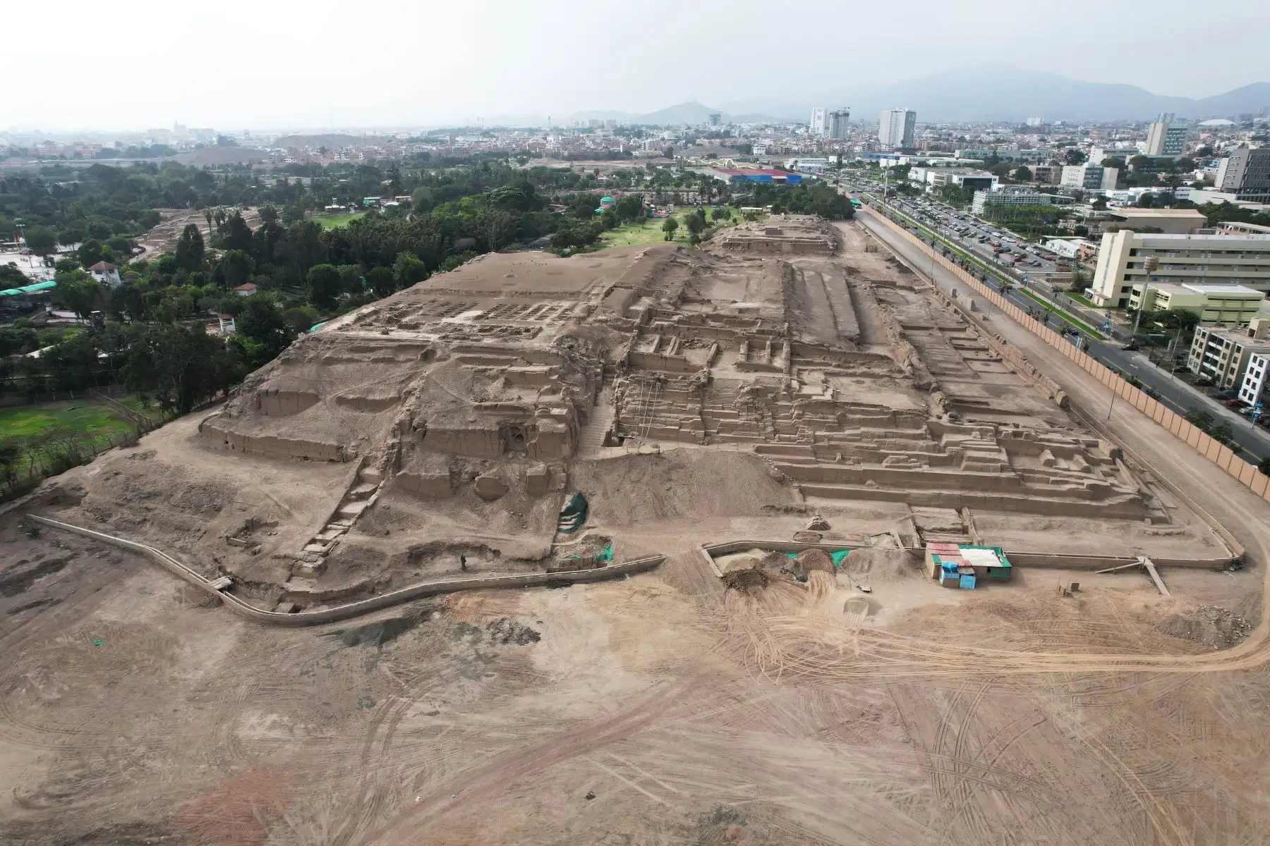 Según estudios arqueológicos, las huacas del complejo arqueológico Maranga tienen una antigüedad de 2 mil años aproximadamente. Foto: ANDINA/Daniel Bracamonte