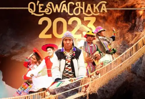 La icónica festividad de renovación anual del puente colgante Q’eswachaka, el último heredado de los incas, que cruza el imponente río Apurímac y que forma parte del Qhapaq Ñan o sistema vial del Tahuantinsuyo, empezó con un 
ritual de ofrendas a la Pachamama y a los apus tutelares en el distrito de Quehue, provincia cusqueña de Canas.