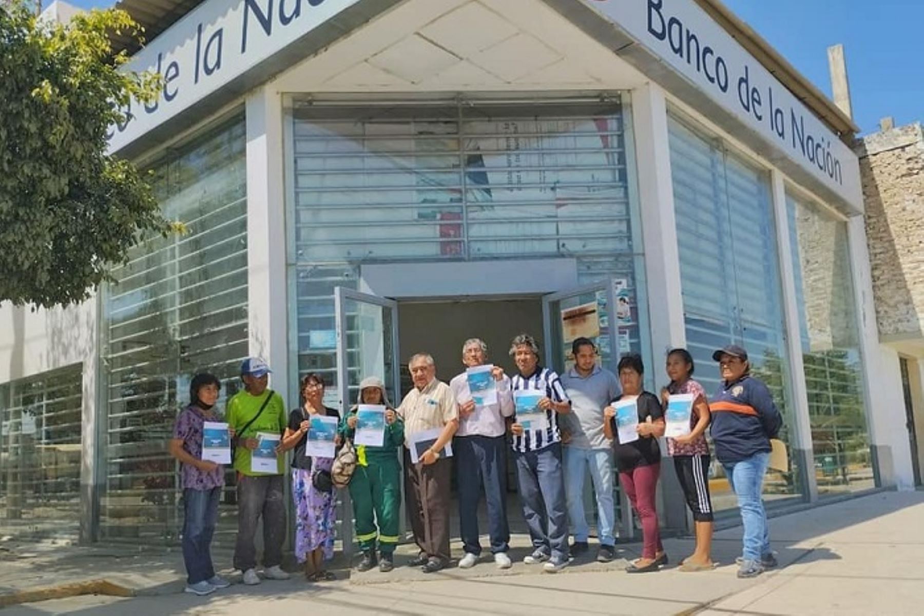 Primer desembolso de este subsidio económico mensual se realizó en las instalaciones de la agencia del Banco de la Nación en Piura.