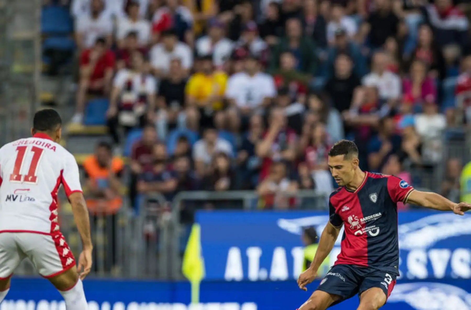 El Cagliari, donde Gianluca Lapadula es una de las máximas figuras, ascendió a la Serie A (Primera División) de Italia tras vencer 1-0 en la final de la Serie B al Bari.
Foto: Club Cagliari