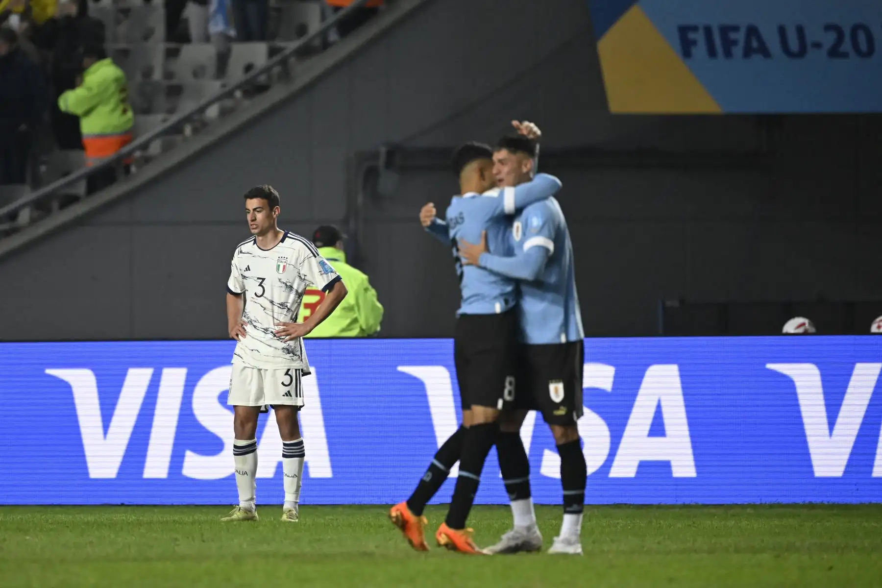 El defensa de Taly, Riccardo Turicchia, reacciona después de perder el partido final de la Copa Mundial Sub-20 Argentina 2023 entre Uruguay e Italia en el Estadio Unico Diego Armando Maradona en La Plata, Argentina.
Foto: AFP